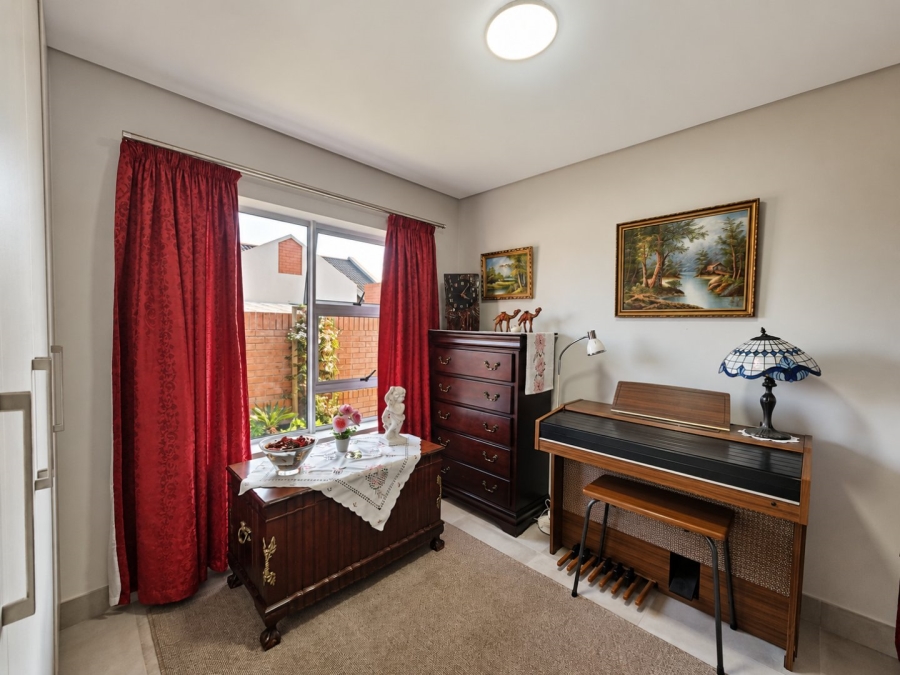 3 Bedroom Property for Sale in Dormehls Drift Western Cape